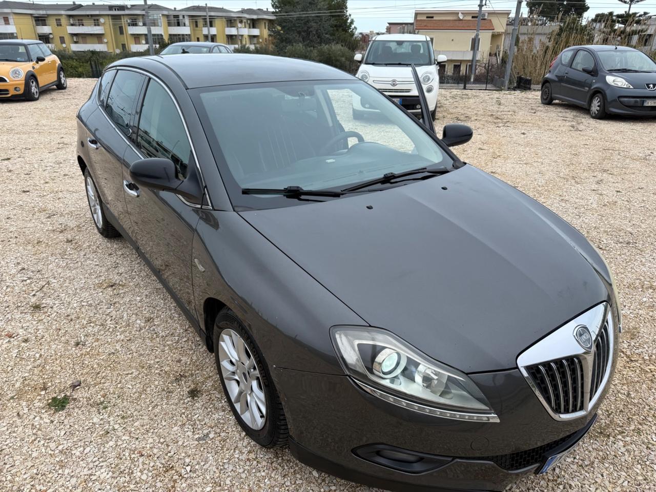 Lancia Delta 1.6 AUTOMATICA MOTORE NUOVO PERMUTE