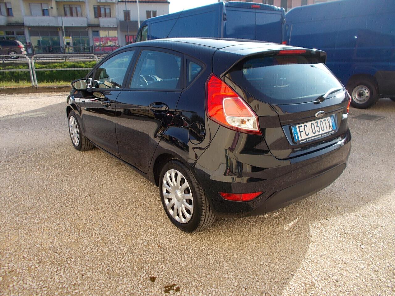 Ford Fiesta 1.5 TDCi 75CV 5 porte Titanium