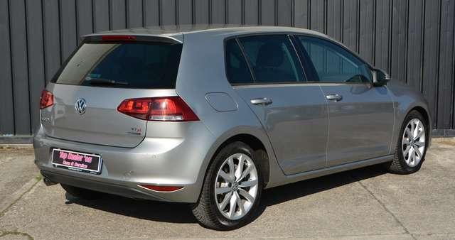 Volkswagen Golf 5p 1.6 tdi Highline Bluemotion