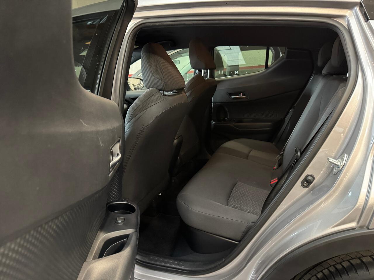 Toyota C-HR 1.8 Hybrid E-CVT Trend