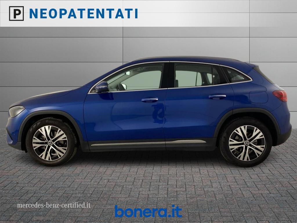 Mercedes GLA 180 180 Progressive Advanced Plus 7G-DCT