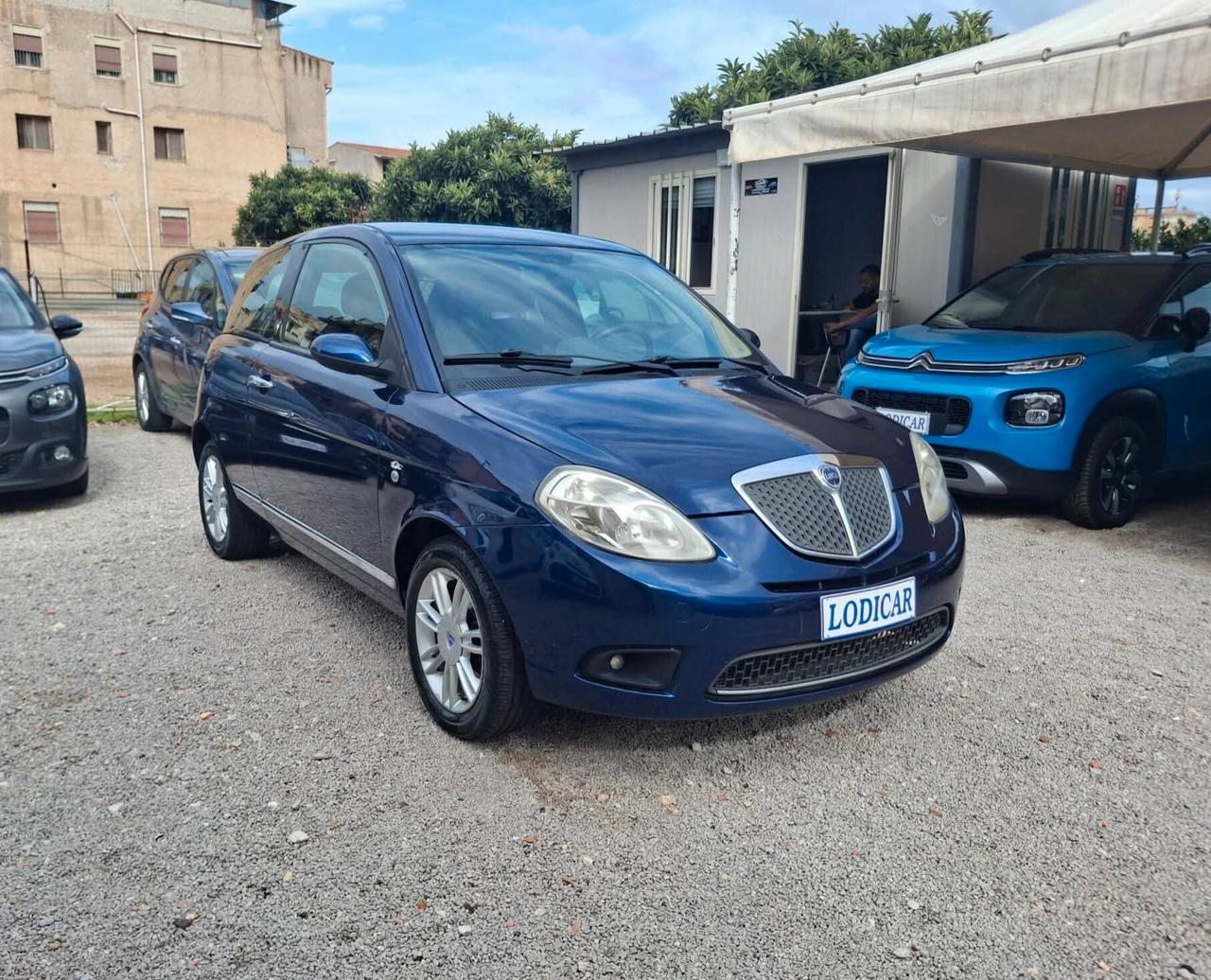 Lancia Ypsilon 1.3 MJT 90 CV Oro