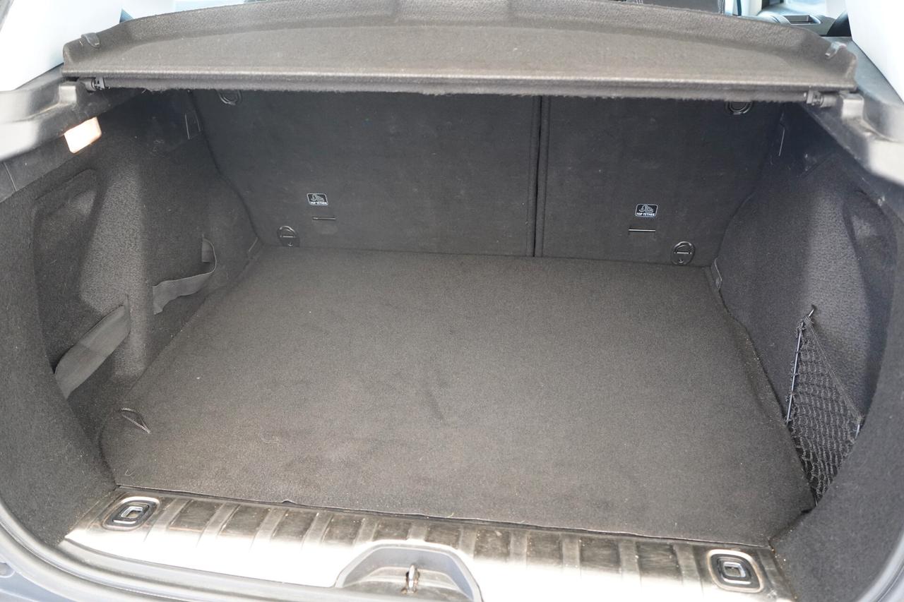 Peugeot 2008 1.6 BlueHDi 120 Allure