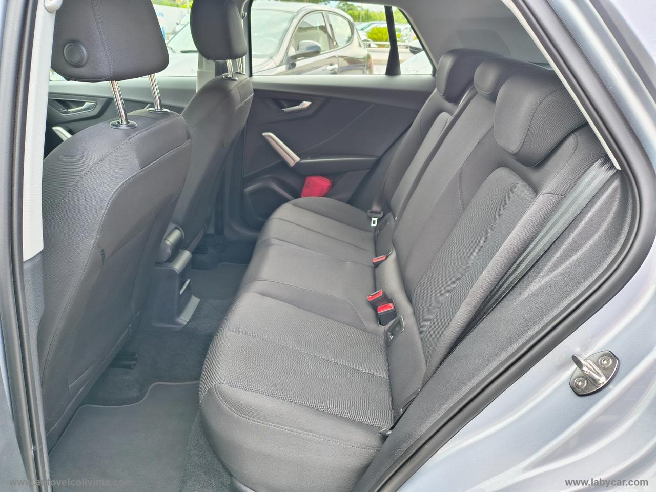 AUDI Q2 30 TDI S tronic Business Plus