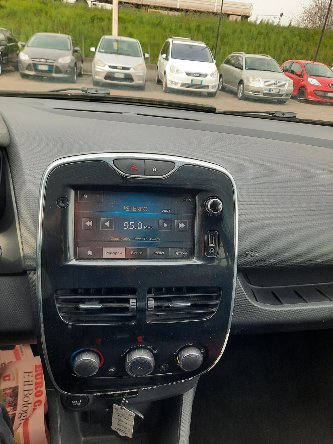 Renault Clio 1.2 75CV 5 porte Live OK NEOPATENTATI