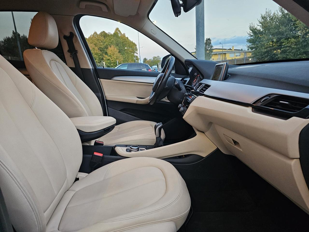 Bmw X1 sDrive16d 115cv Business*Pelle*Navi*Pdc*Bi-Xeno*Euro6