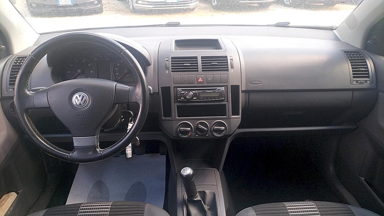 Volkswagen Polo 1.2/70CV 12V 5p. UNIPRO **KM92000**