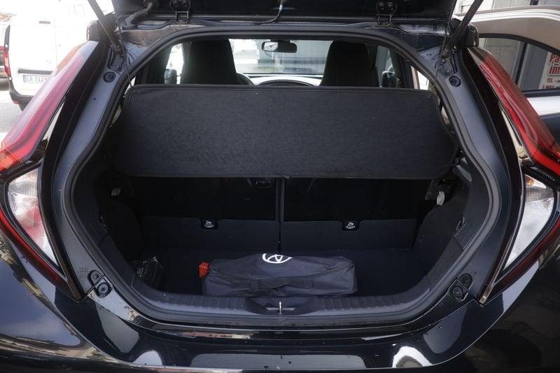 Toyota Aygo X Toyota Aygo X 1.0B (72 CV) Active 53KW ANNO 2023