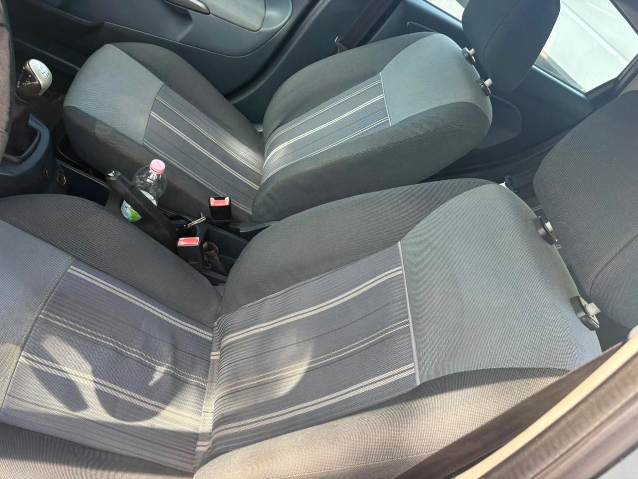 Ford Fiesta 1.4 5 porte BENZ- GPL Titanium 2010
