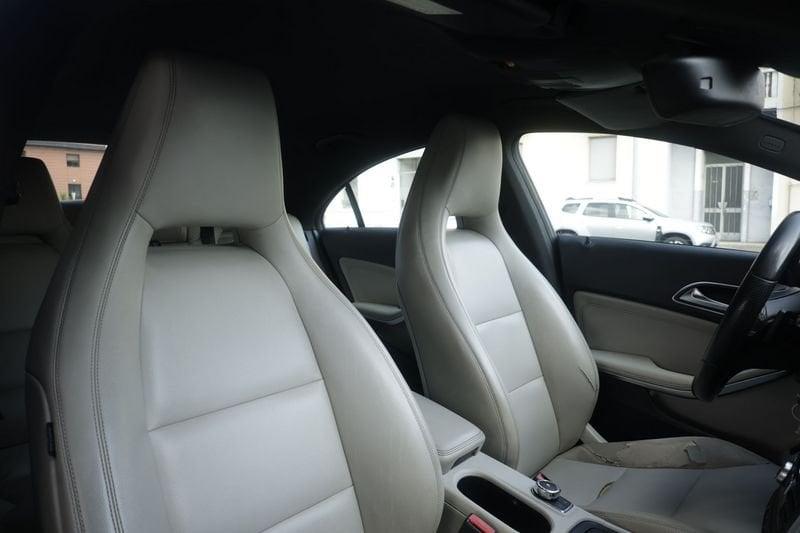 Mercedes-Benz CLA Mercedes-Benz CLA 220 CDI Automatic Executive ANNO 2013