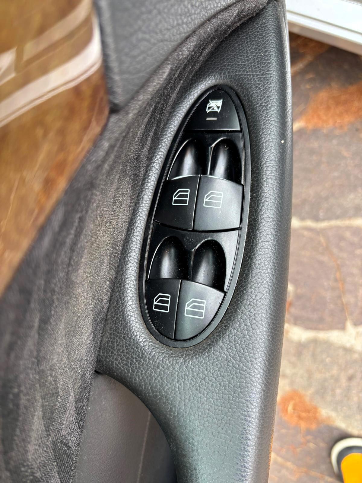 Mercedes-benz E 200 K Metano LEGGERE ANNUNCIO