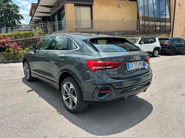 Audi Q3 35 TDI SPORTBACK S tronic Identity Black