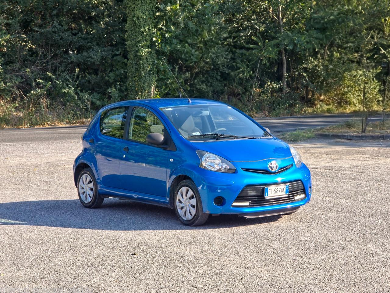 Toyota Aygo 1.0 12V VVT-i 5 porte Active Connect CV-68 E5B Manuale NEO 2013