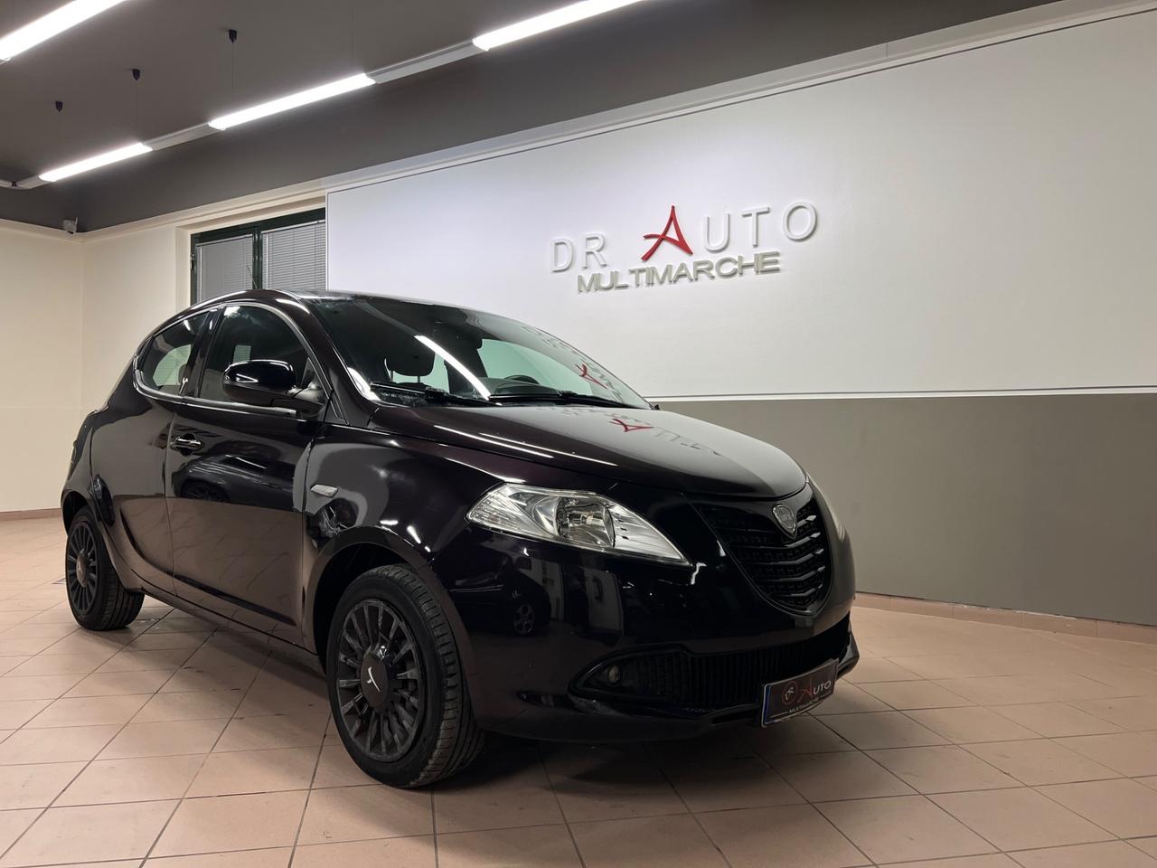 Lancia Ypsilon 1.2 69 CV 5 porte Elefantino (EURO6b)