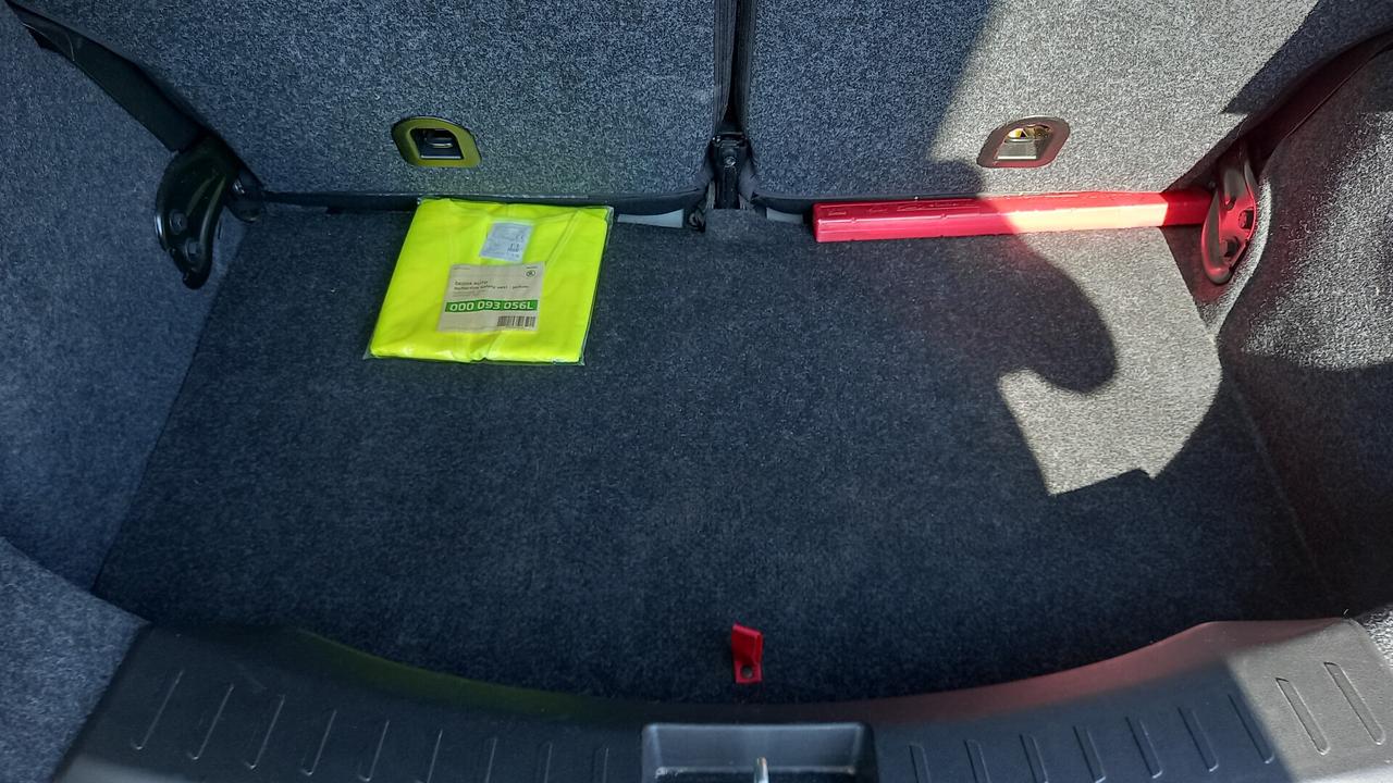 Lancia Ypsilon 1.0 FireFly 5 porte S&S Hybrid Ecochic Silver