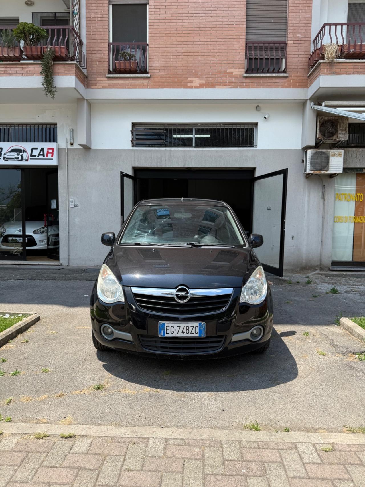 Opel Agila 1.2 16V 94CV Enjoy
