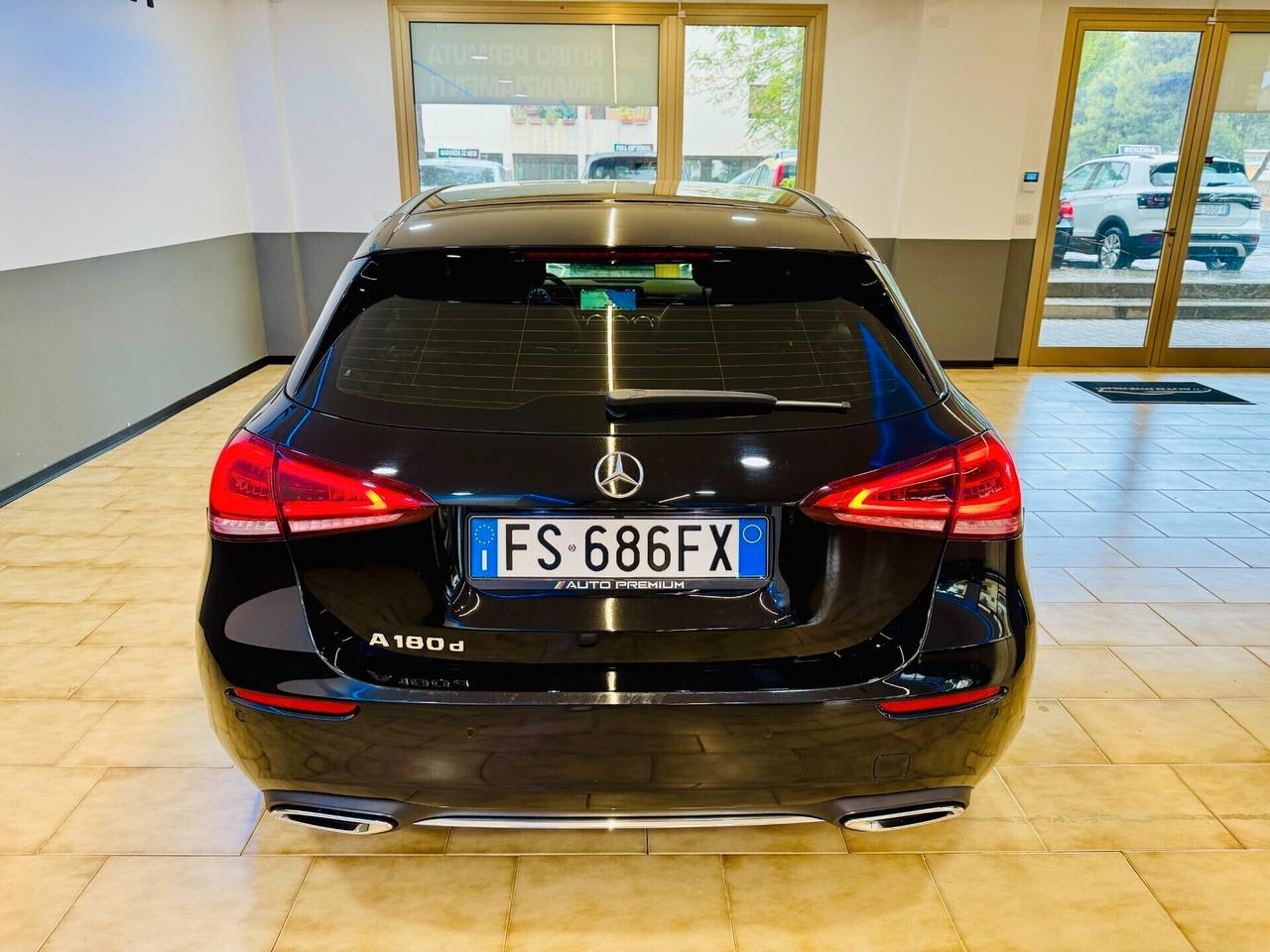 Mercedes-benz A 180 d Autom. / LED / RetroCam.