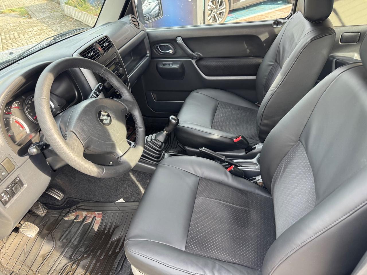 Suzuki Jimny 1.3i 16V cat 4WD JLX