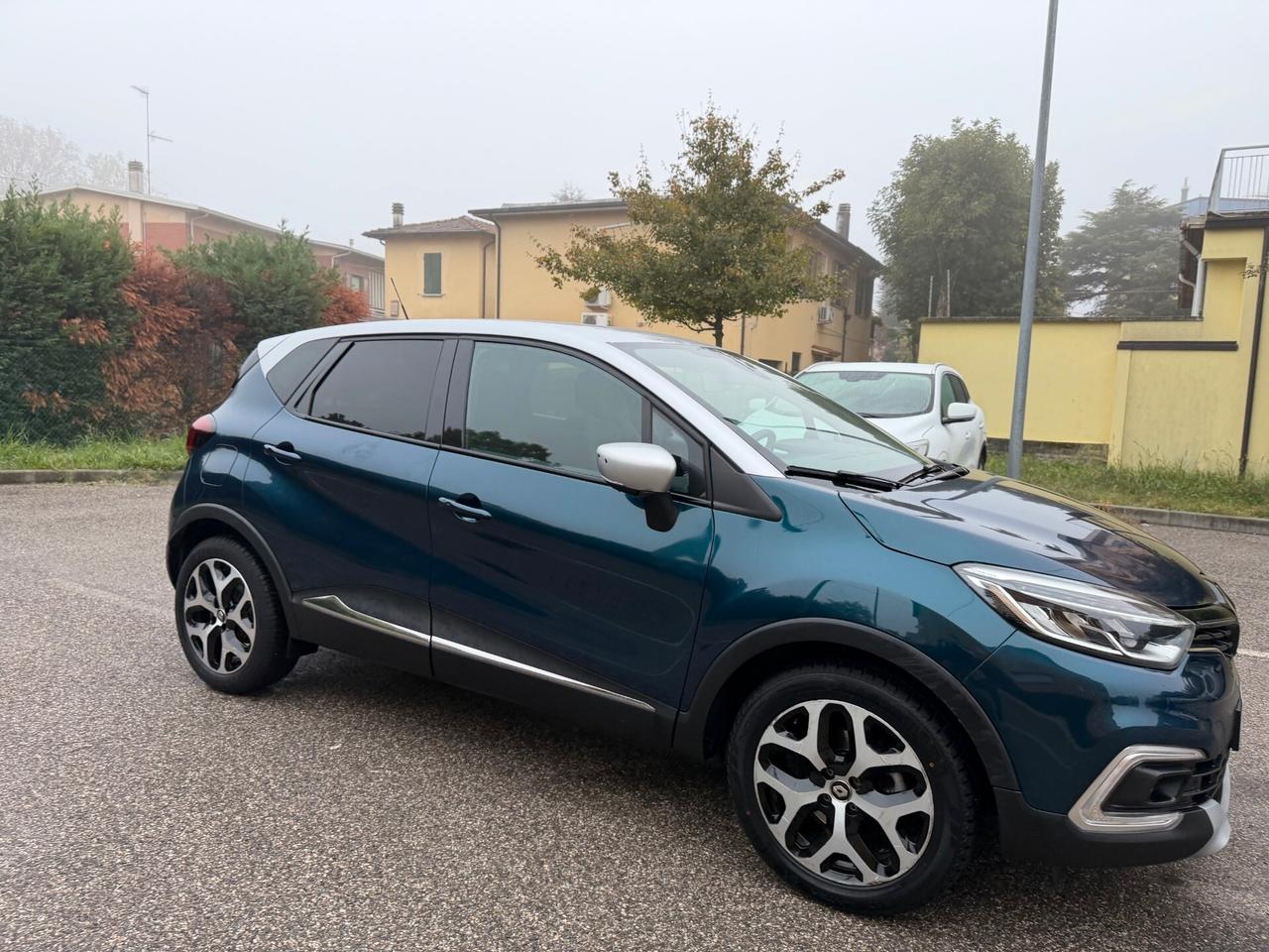 Renault Captur 1.5 dci - NEOP. - NAV. - 12 MESI DI GARANZIA -