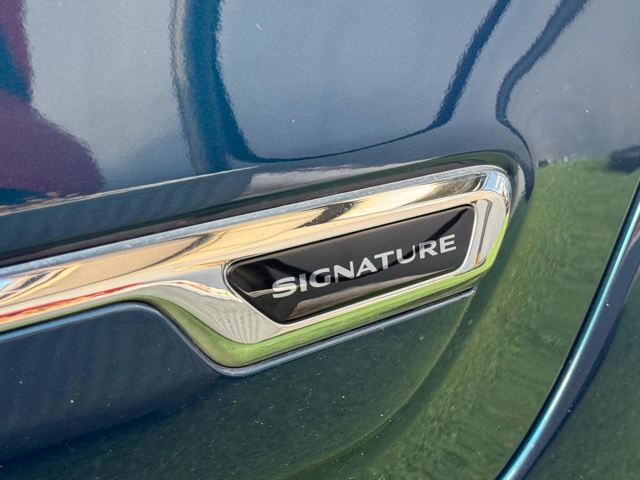 Renault Twingo 1.0 71CV SIGNATURE **PELLE NAVI SENSORI LED CAMERA GARANZIA PRONTA CONSEGNA NEOPATENTATI