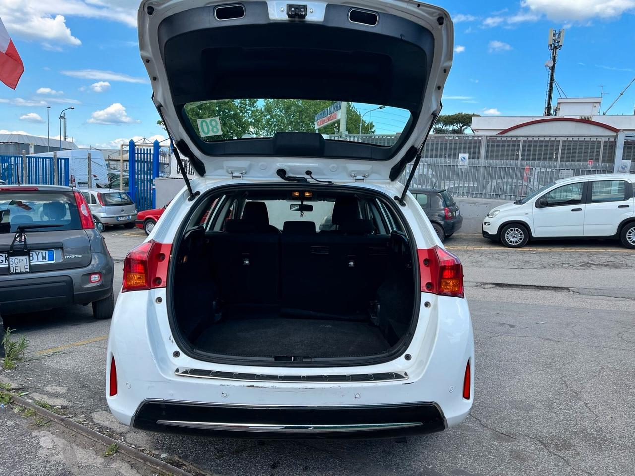 Toyota Auris 1.4 sw diesel