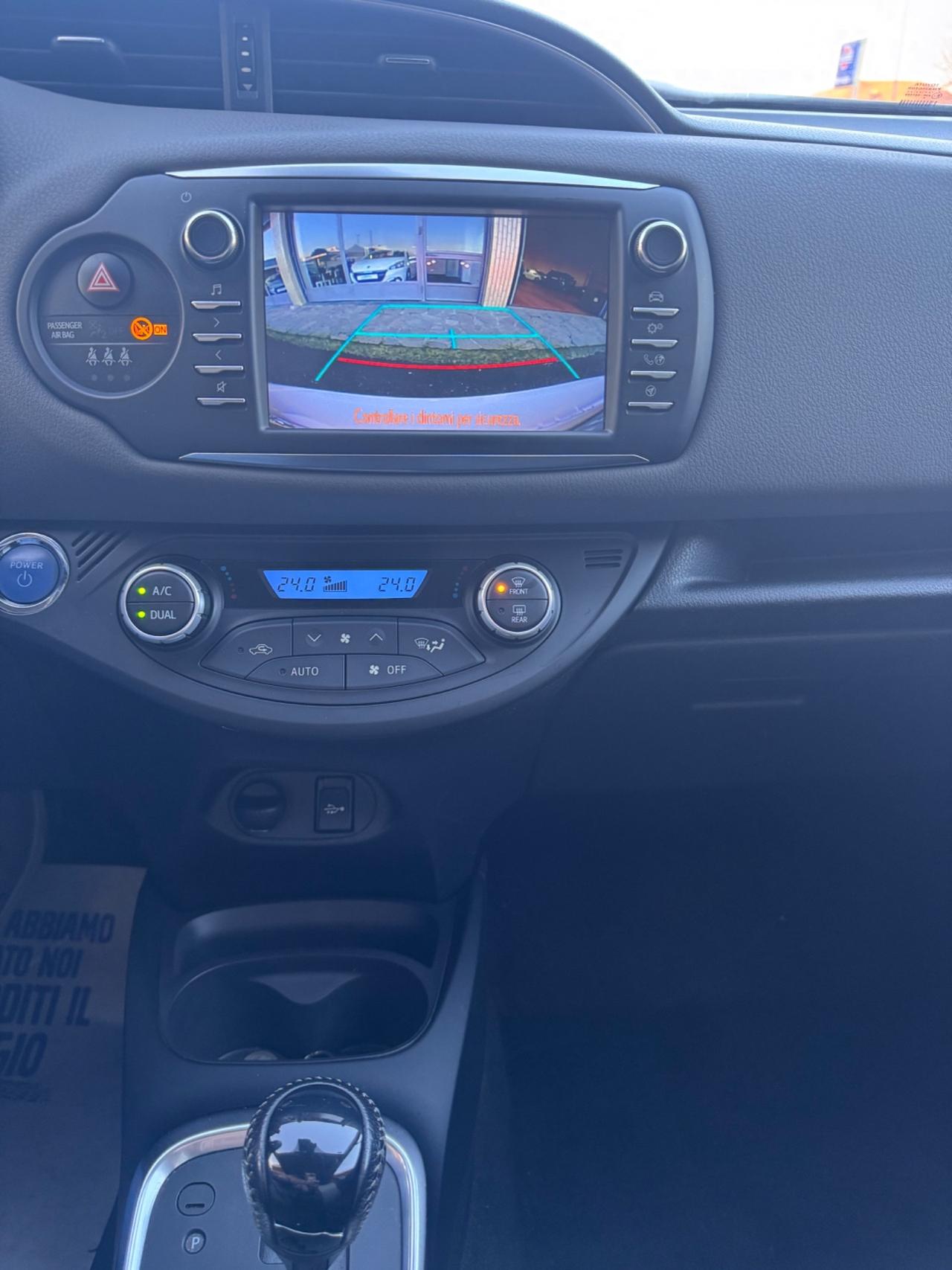 Toyota Yaris 1.5 Hybrid 5 porte Business