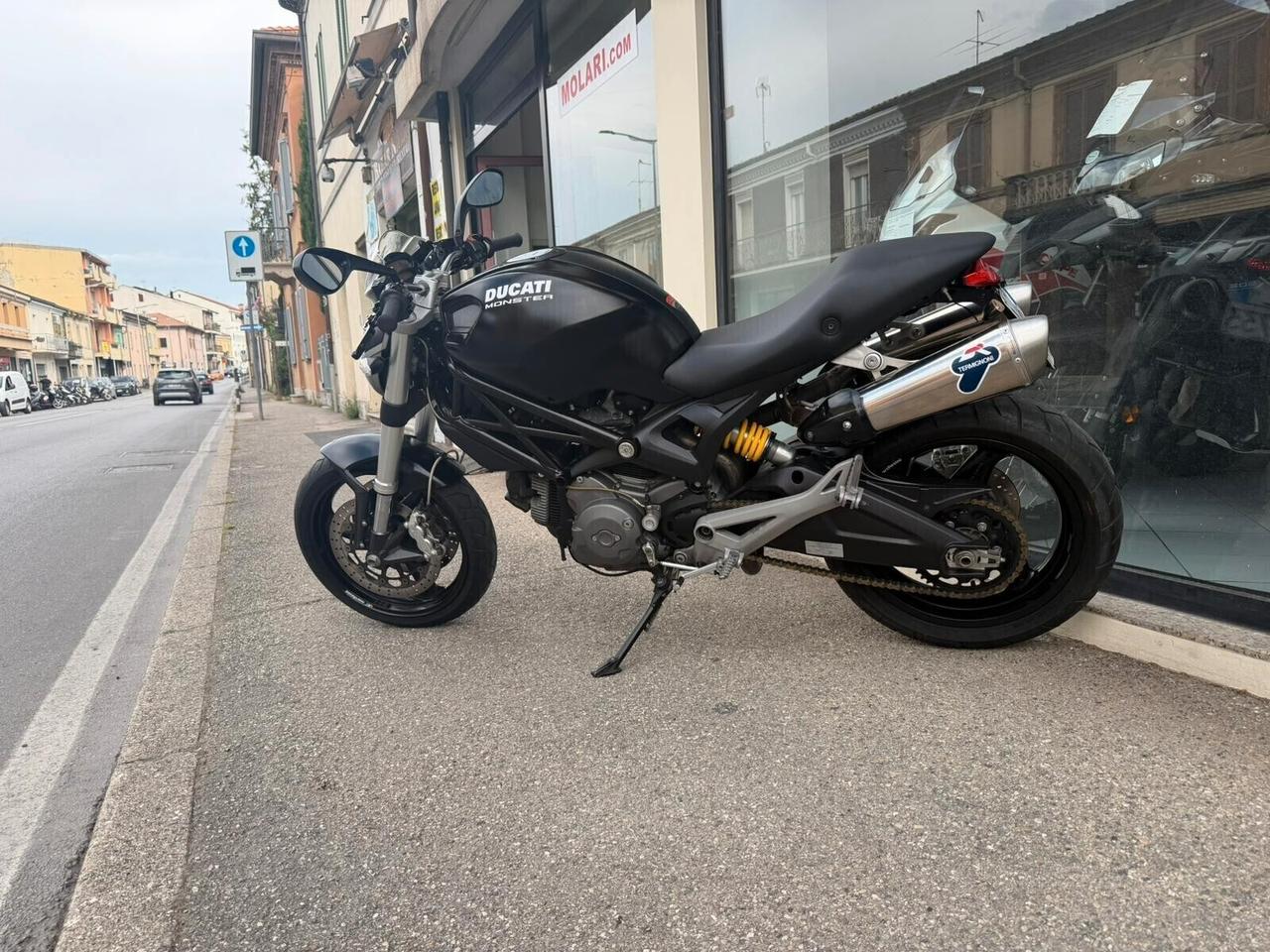 DUCATI MONSTER 696 NERO OPACO 04/2009 km 27000