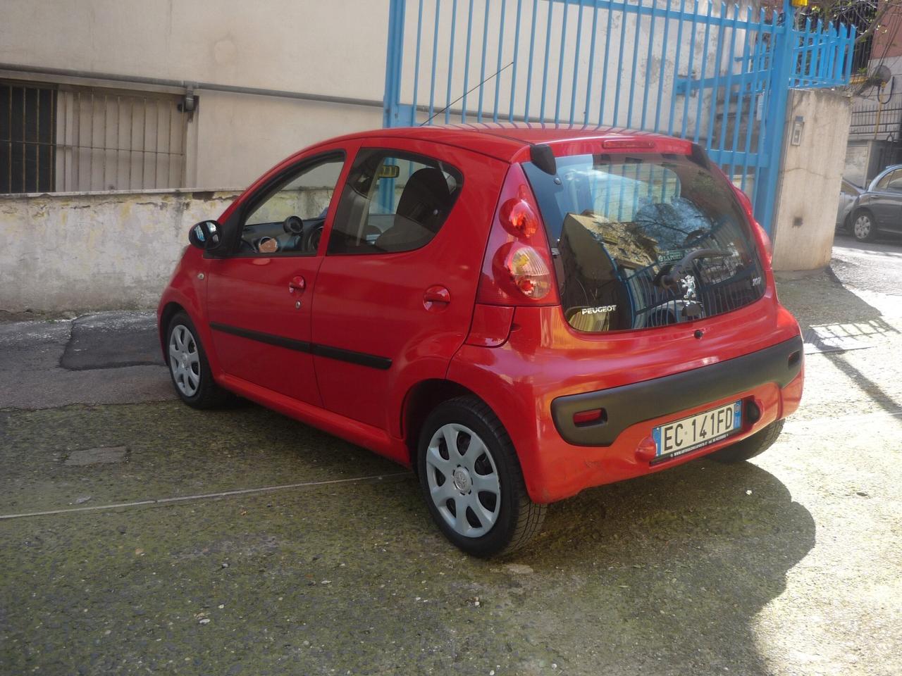 Peugeot 107 1.0 68CV 5p. Plaisir