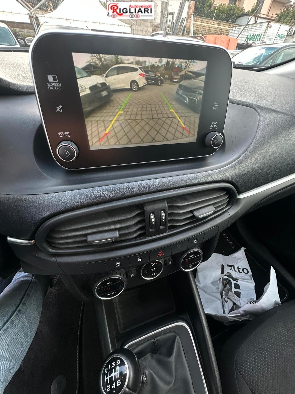 Fiat Tipo 1.6 Mjt S&S SW Lounge - Solo 133.233 Km!
