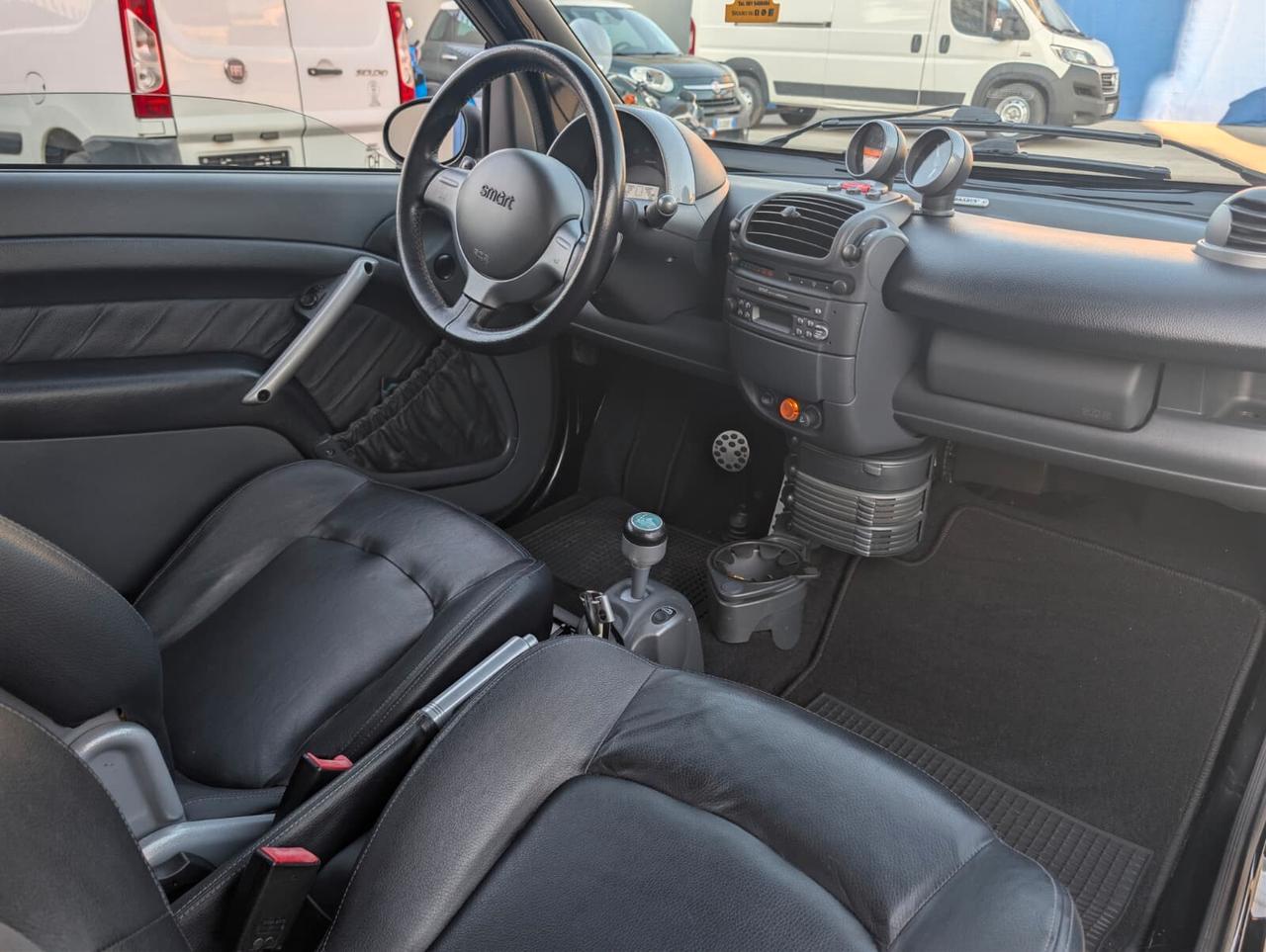 Smart ForTwo 700 cabrio Brabus (55 kW)