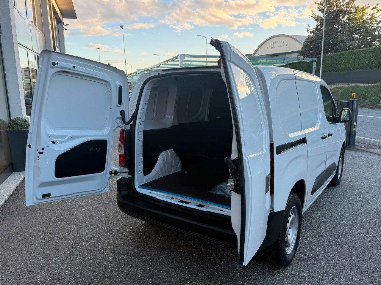 FIAT Doblo van M 1.5 diesel 100cv Business Pro 3 POSTI