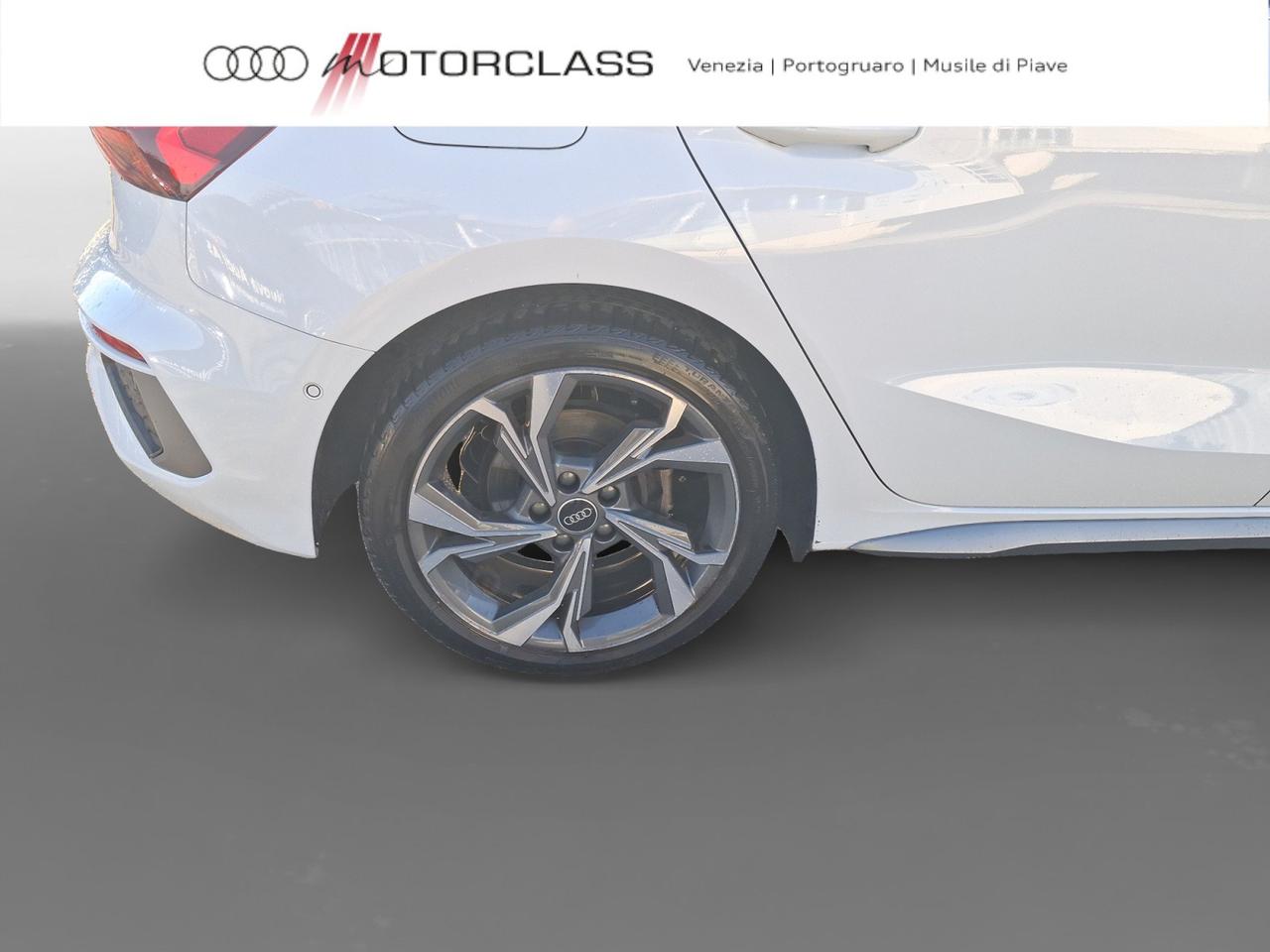 Audi A3 sportback 35 2.0 tdi s line edition s tronic