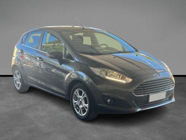 FORD Fiesta 1.5 TDCi 75CV 5 porte Titanium