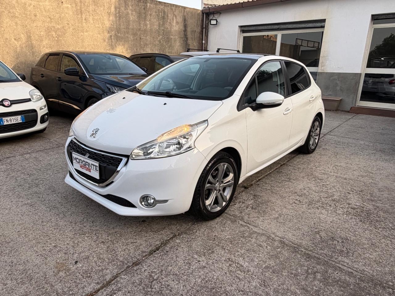 Peugeot 208 1.4 HDi 68 CV 5p Allure 2014
