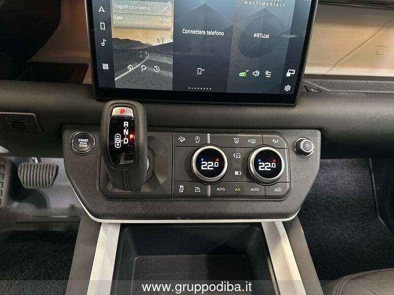 Land Rover Defender VII 2020 90 Diesel 90 3.0d i6 mhev X-Dynamic SE awd 200cv au