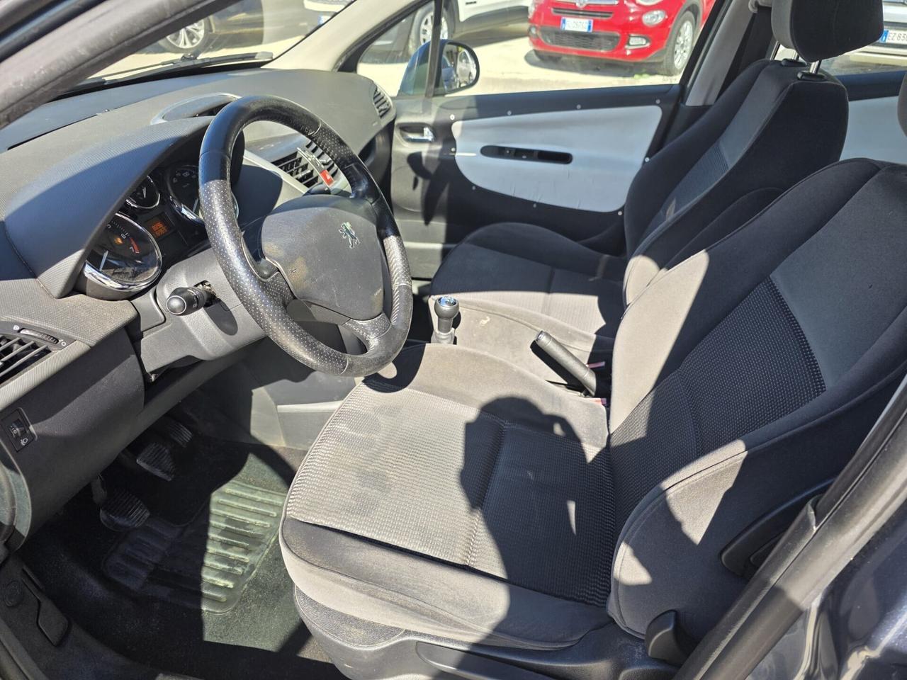 Peugeot 207 1.4 88CV 5p. XS