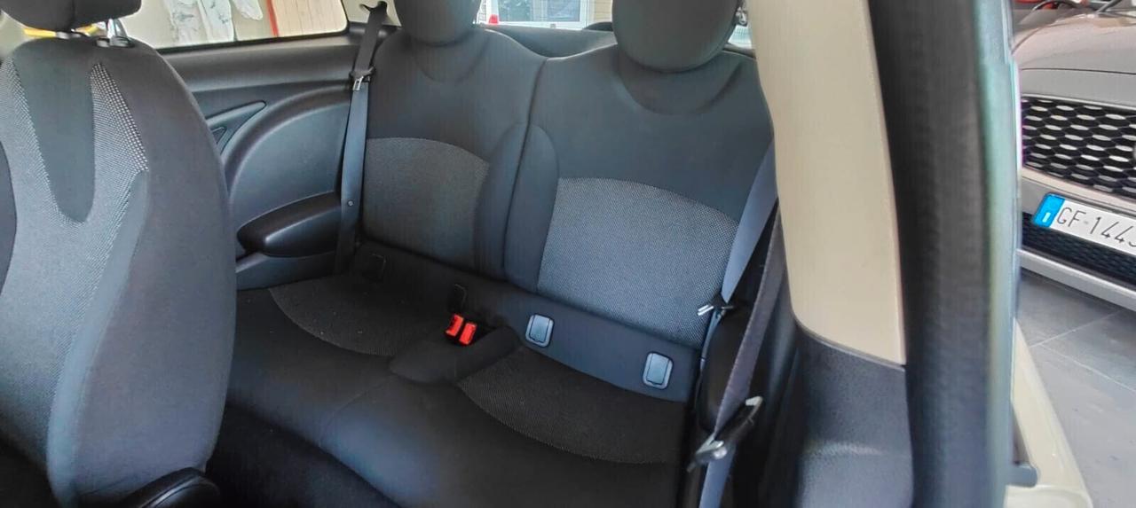 Mini Cooper Coupe 1.6 Coupé