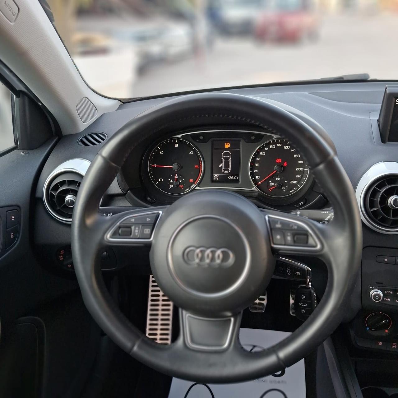AUDI A1 1.6 TDI 90cv S line edition
