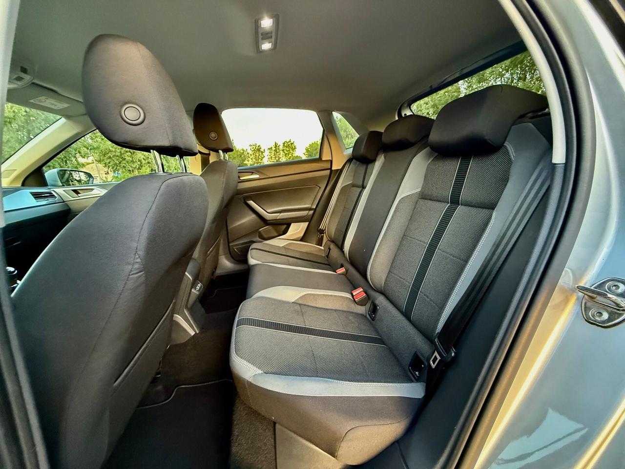 VOLSKSWAGEN POLO 1.6 TDI 95 CV 5p. RLINE