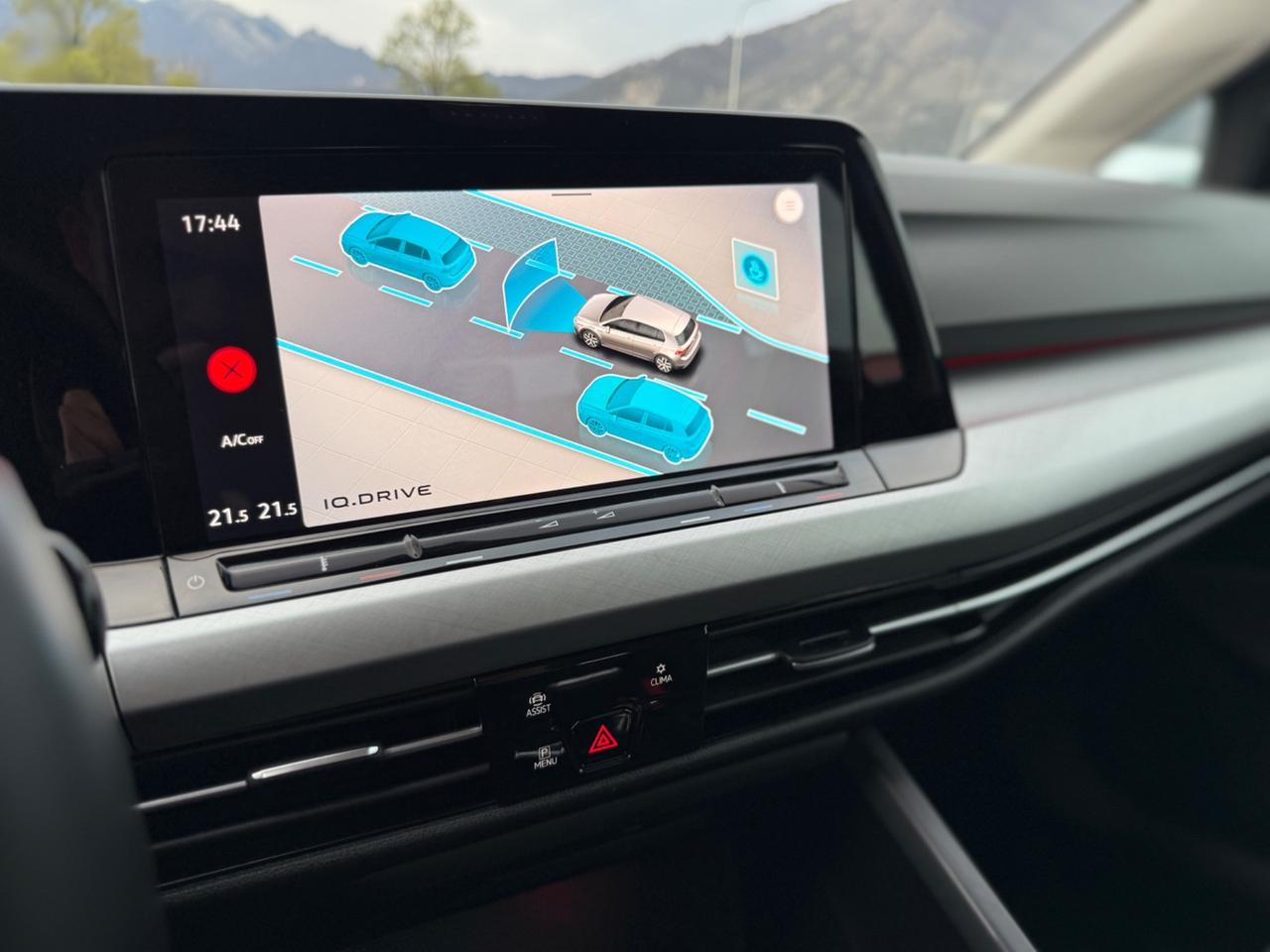 Volkswagen Golf 8 - 2.0 TDI SCR Style 2022 IMPECCABILE