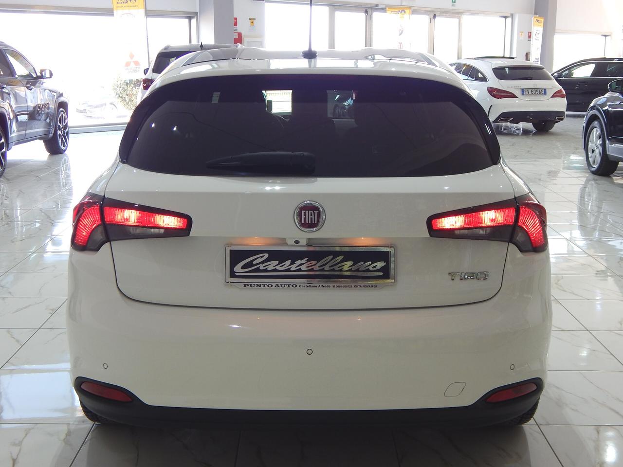 Fiat Tipo 1.6 mjt S-Design S&S 5 P. CARPLAY-PARK-RADAR-KAMERA