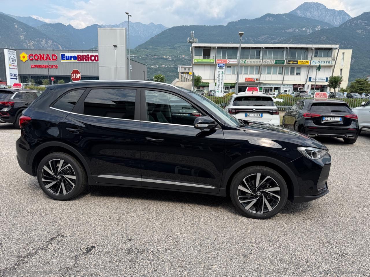 MG ZS Hybrid+ Luxury