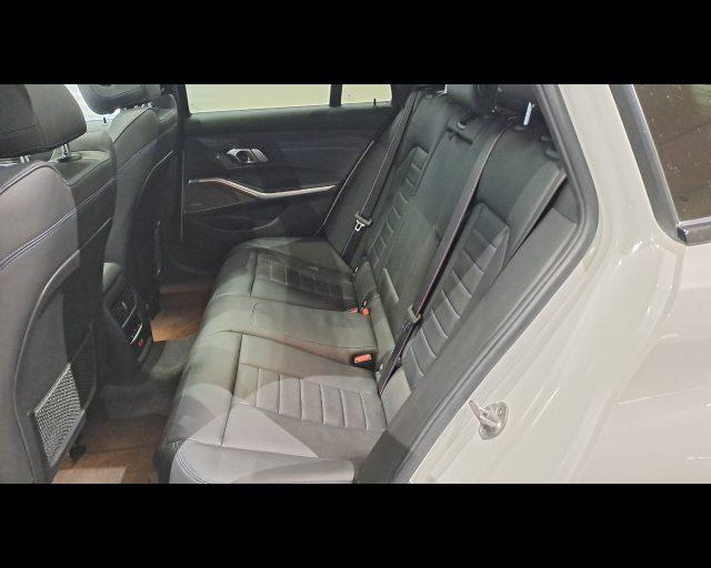BMW M340 d Touring mhev 48V xdrive auto