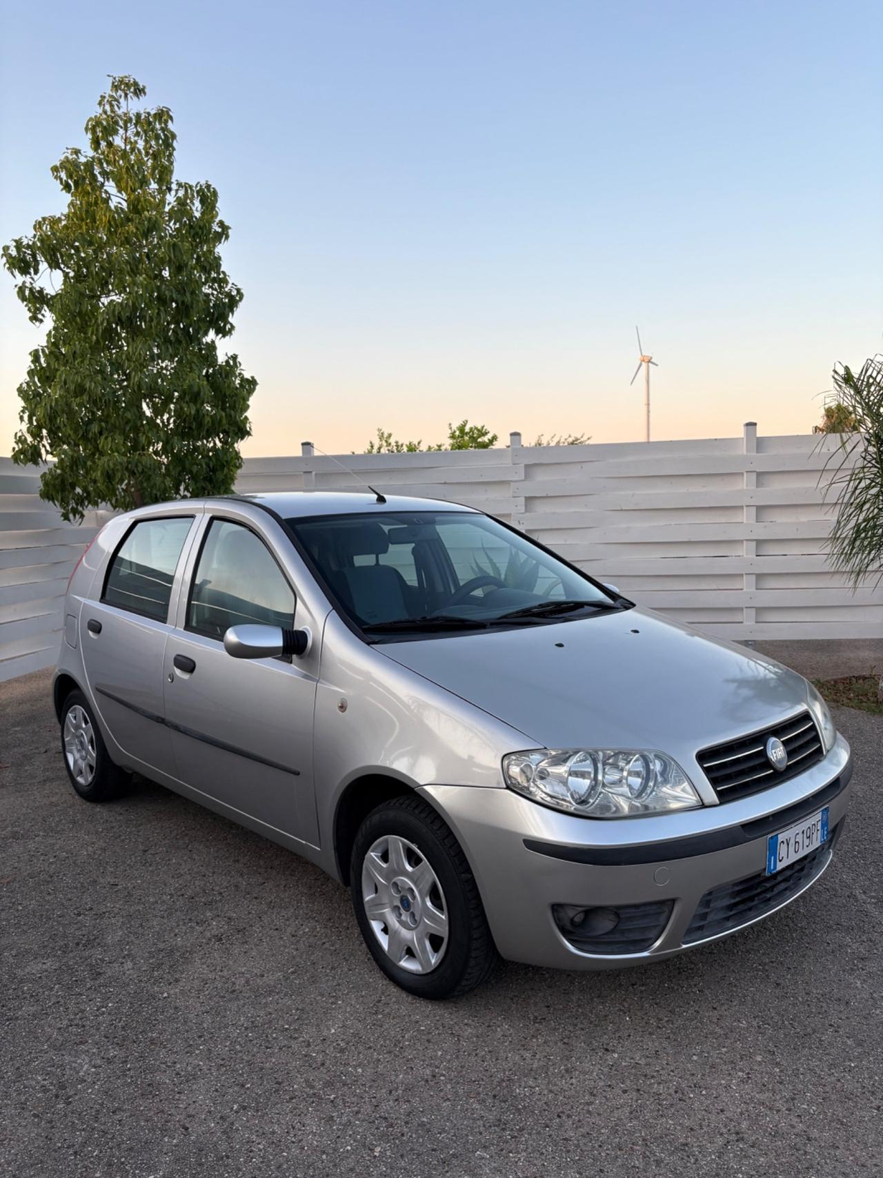 Fiat Punto 1.2 benzina adatta a neopatentati