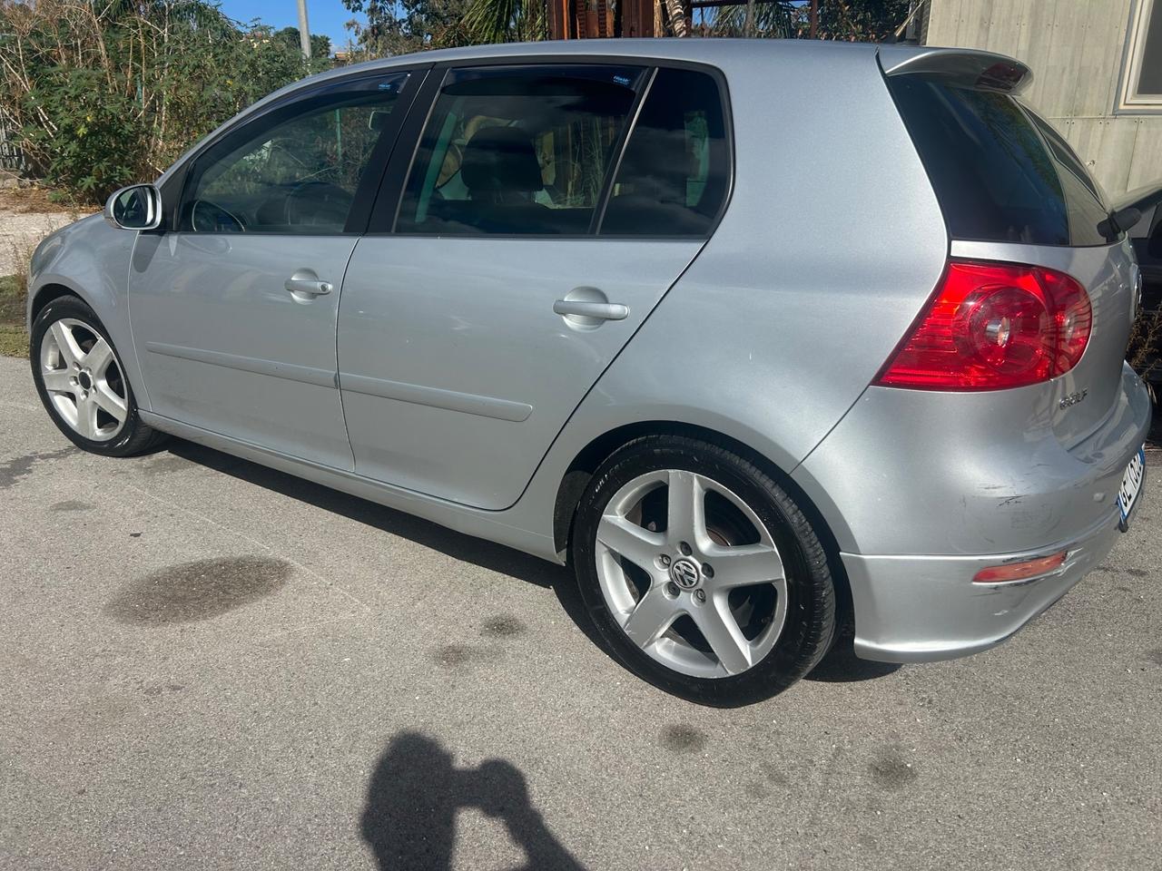 Volkswagen Golf 2.0 TDI 140CV GTD