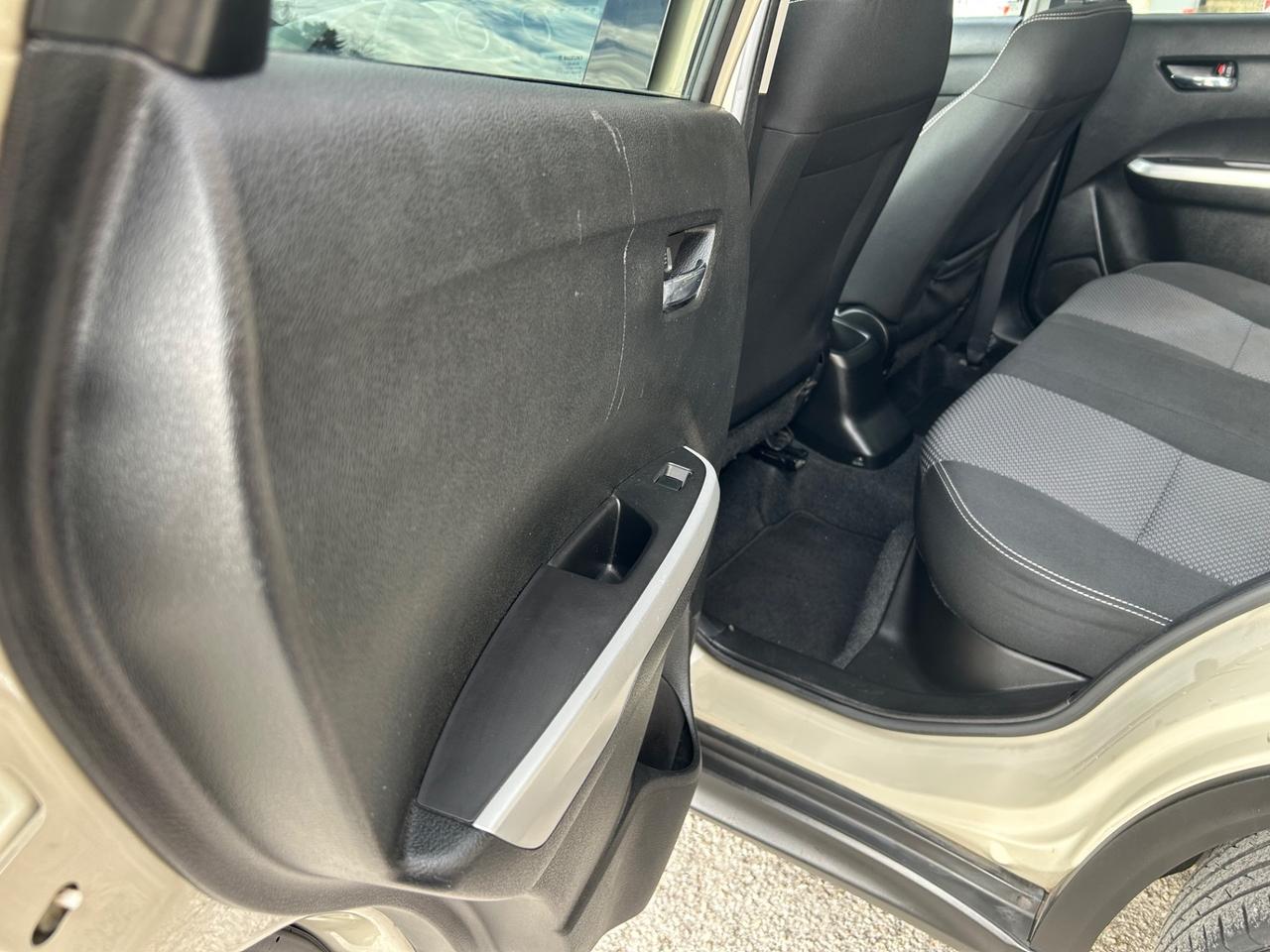 Suzuki Vitara 1.6 DDiS V-Top Euro6