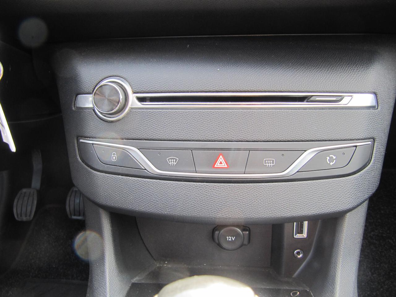 Peugeot 308 BlueHDi 100 S&S Active