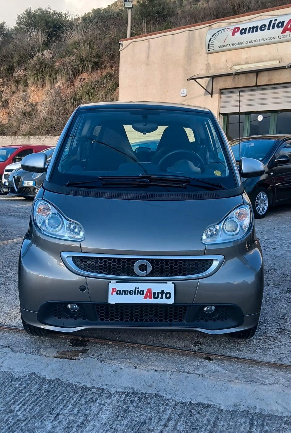 Smart ForTwo 1000 MHD coupé passion - 2012