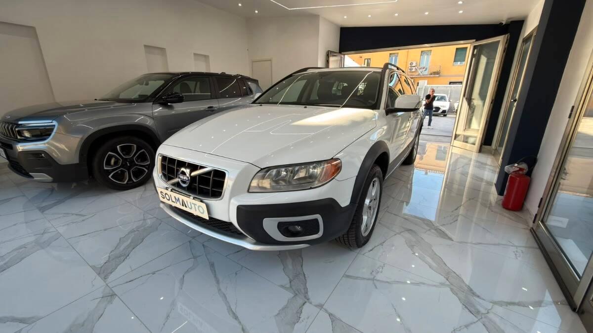 Volvo XC70 VOLVO XC70 2.4 D5 Summum awd 205cv geartronic