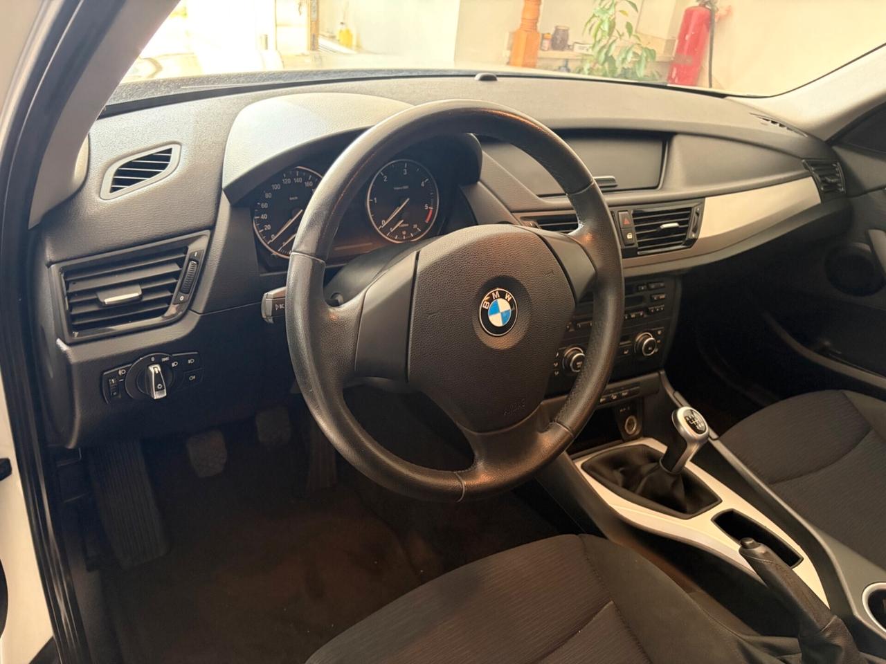 BMW X1 sDrive18d SPORT LINE 130.000 KM